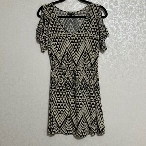 AS U WISH Geometric Print Cold Shoulder Mini Dress Black & Beige‎ V-Neck S